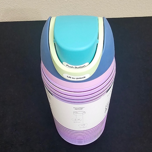 Owala 32 oz. FreeSip Stainless Steel Water Bottle - Technicolor Dicks Exclusive - Picture 7 of 7